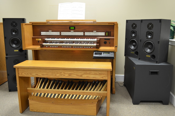 Rodgers Trillium 807 organ - Organ Pianos